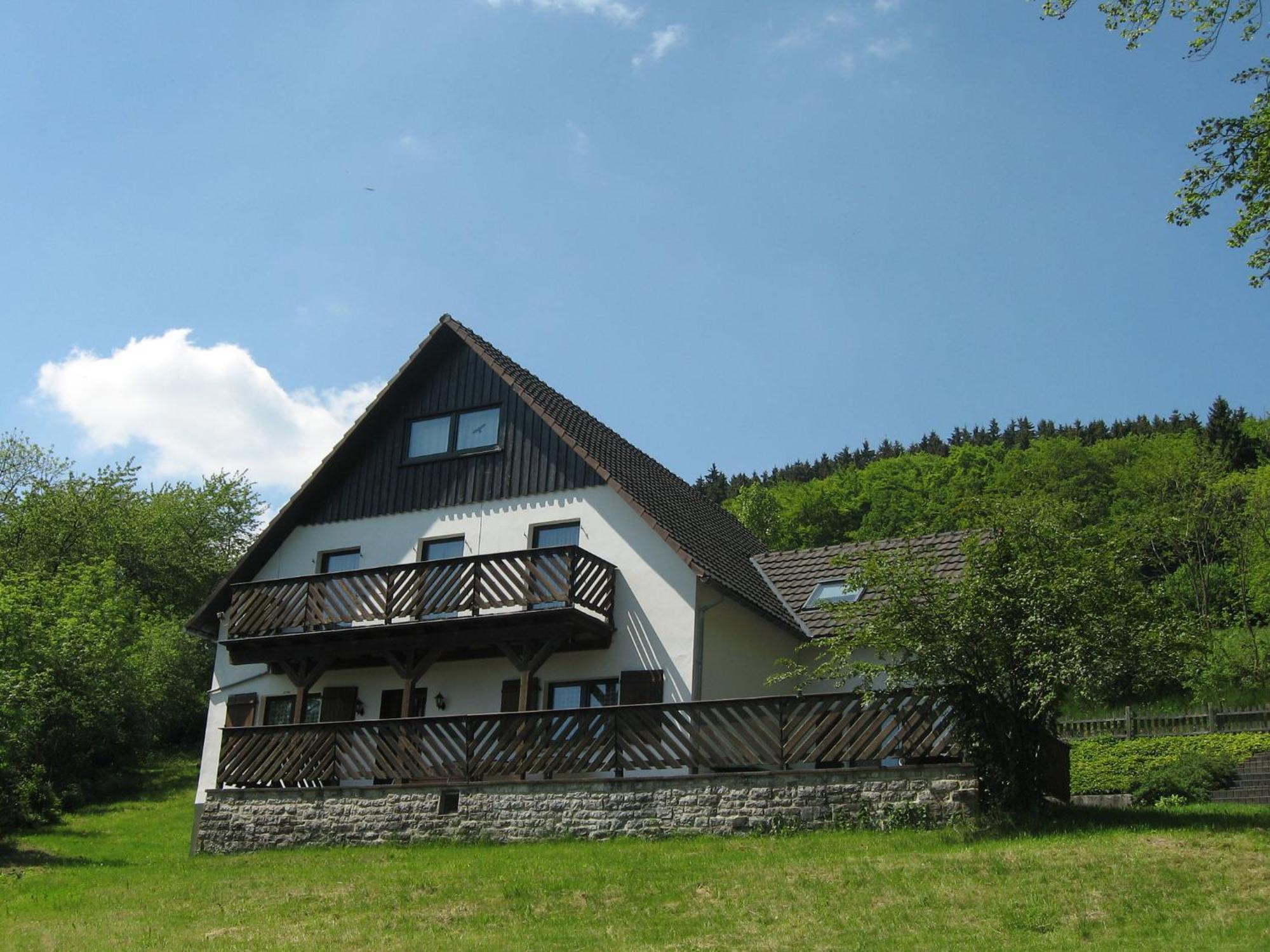 Nice Holiday Home Near Ski Area メーデバッハ エクステリア 写真